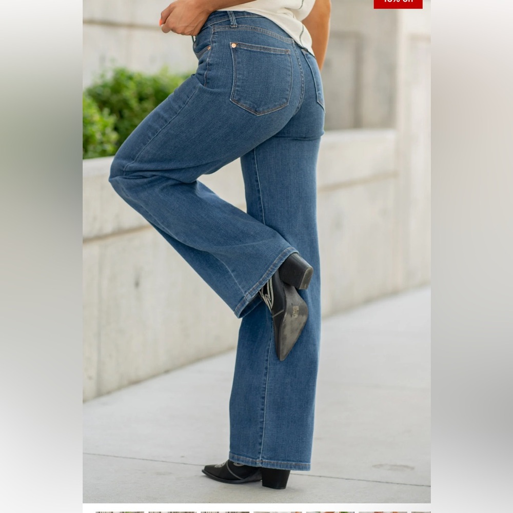 NWT 15 Judy Blue HR Medium Wash Classic Wide Leg Jeans
